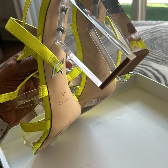 High Heel Strap, Sandals - Picture 3 of 3